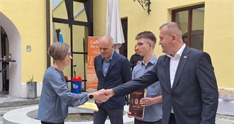 Učenike - državne prvake i njihove mentore ugostio varaždinski župan Stričak: Čak 82 osvojene medalje pokazuju koliko su naši učenici sjajni!