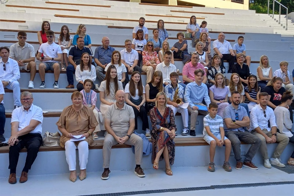 Krapinsko-zagorska županija s preko 41 tisuću eura nagradila učenike i mentore – osvajače jednog od prva tri mjesta na državnim natjecanjima