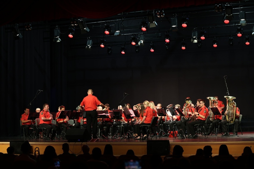 Publika u Krapini uživala u koncertu puhačkih orkestara