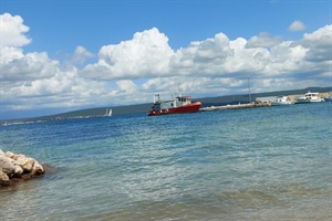 MALO SU SE ZANIJELI: Šokantni prizori na plaži - 'grupnjak' usred bijela dana
