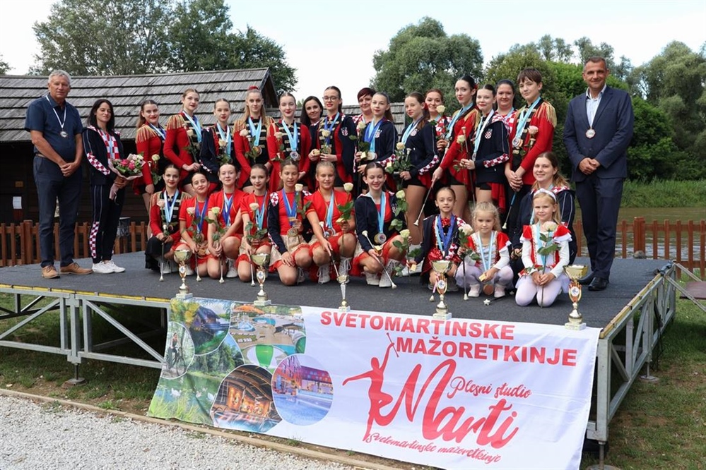 Svečani prijem svetomartinskih šampionki: Župan Posavec čestitao mažoretkinjama koje su proslavile Međimurje