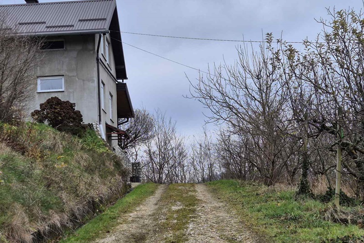 Protiv roditelja dviju mrtvih beba podignuta optužnica