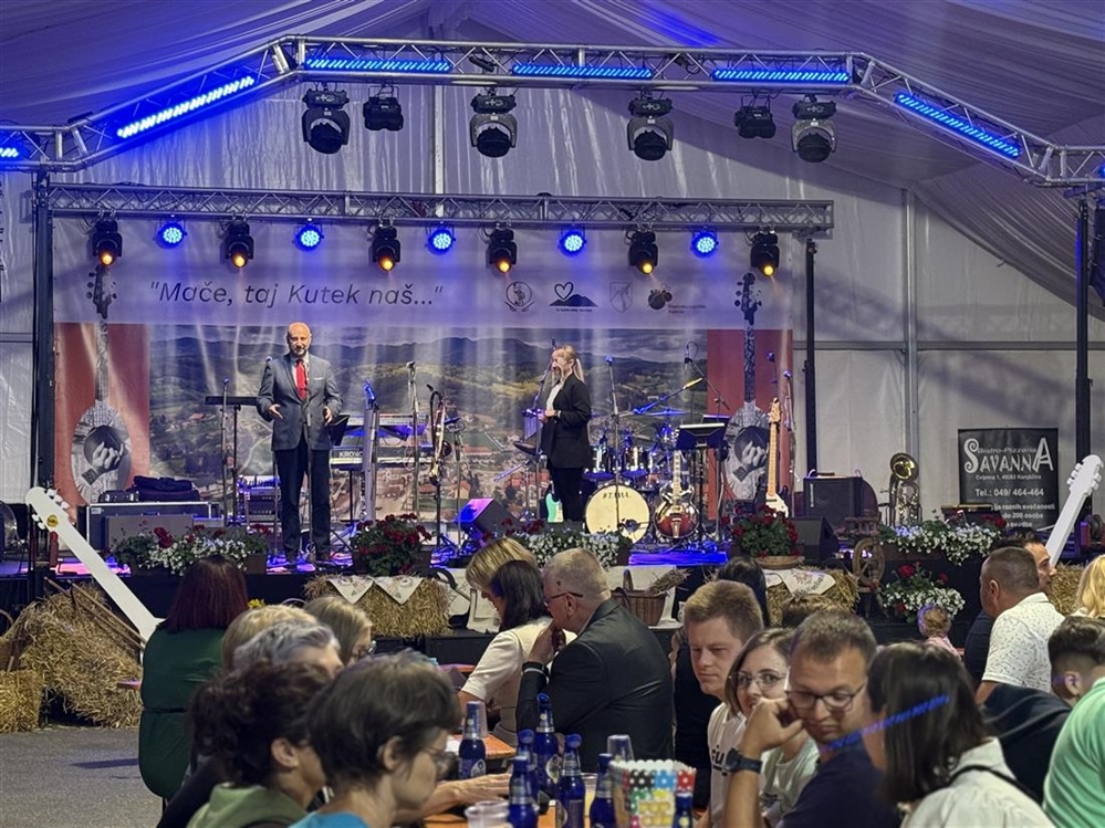 Župan Kolar otvorio 42. Tamburašku noć u Maču