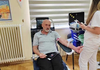 U organizaciji GDCK Krapina prikupljeno 398 doza krvi: Davorin Malogorski krv dao 100-ti put