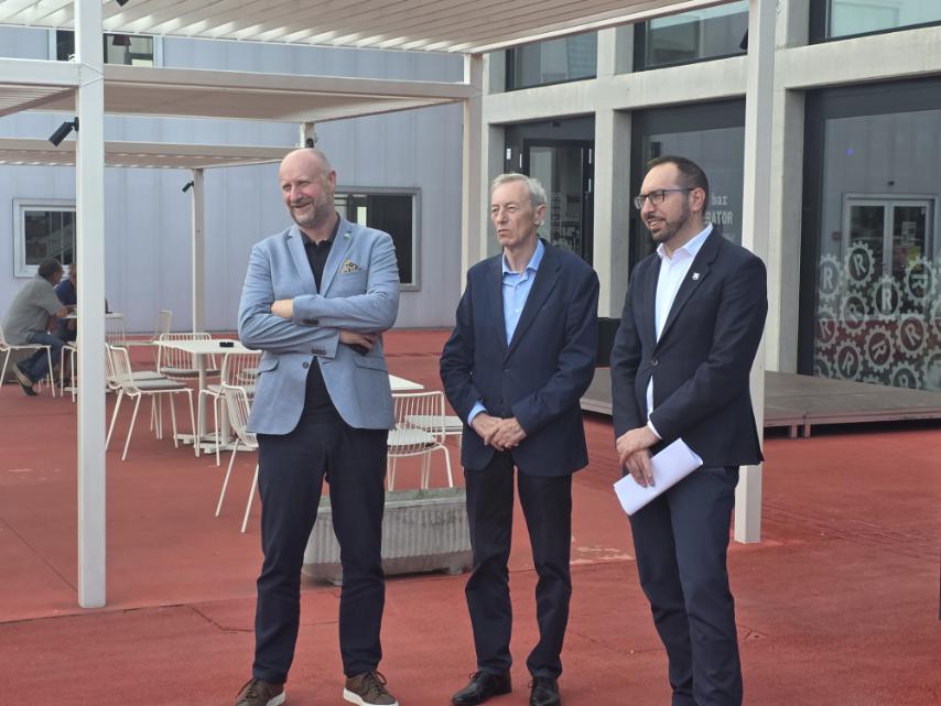 Kolar, Kožić i Tomašević: Cilj je da građani sve tri županije mogu koristiti jedinstvenu kartu za vlakove, autobuse i tramvaje