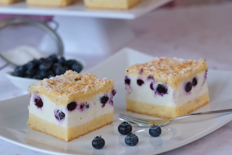 Lagana i fina - jogurt pita s borovnicama