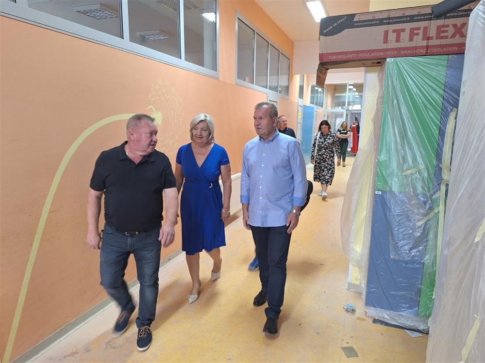 Župan Stričak obišao radove na školama: Ulaganja vrijedna više od 4 milijuna eura