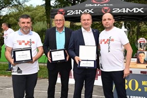 Župan Stričak i gradonačelnik Šoštarić te županijski vijećnici na 30. memorijalnom malonogometnom turniru "Stjepan Križanec" u Višnjici