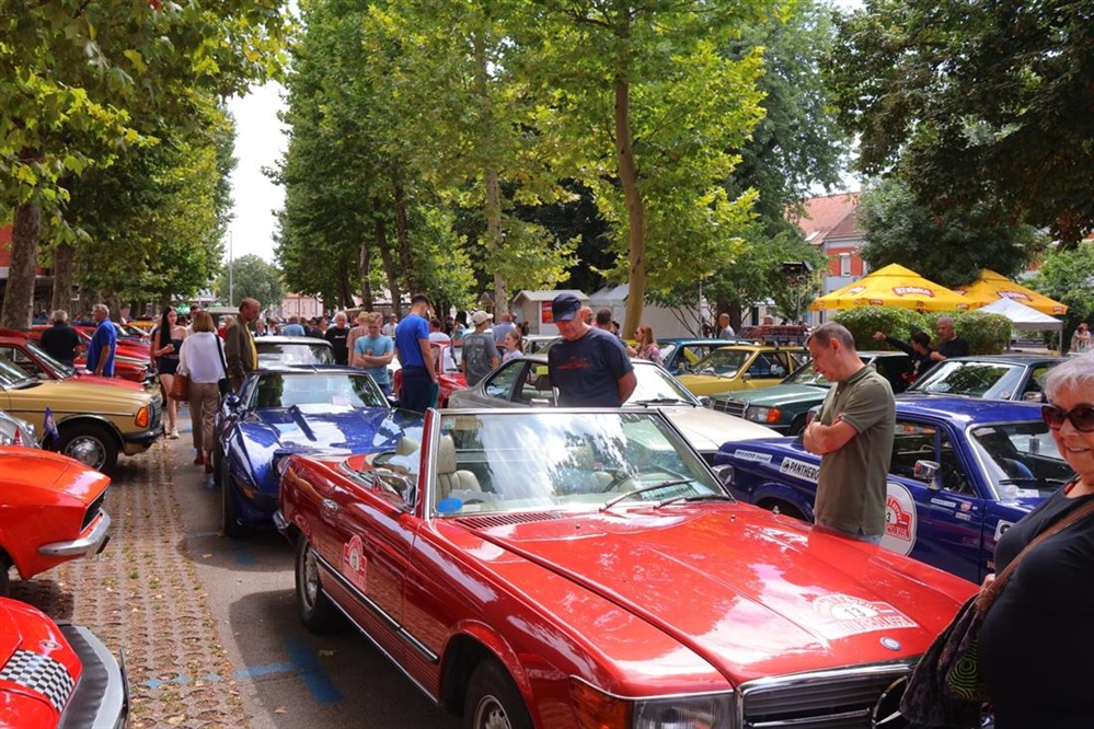 Oldtimeri preplavili Čakovec: Na susret stigla i dva stogodišnjaka!