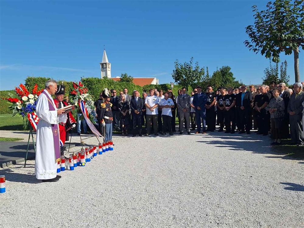 Uz Dan pobjede i Domovinske zahvalnosti – Stričak:  Prisjećamo se svega što smo učinili tijekom Domovinskog rata u obrani i oslobađanju naše domovine