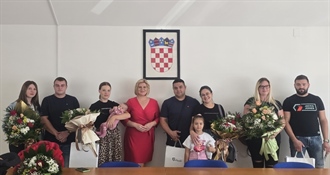 U Konjščini održan prijem za roditelje i novorođene bebe – načelnica Curiš Krok: Djeca su naše najveće bogatstvo!