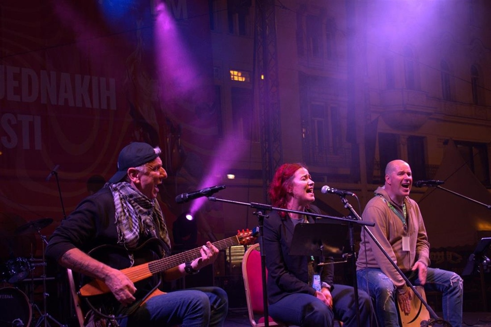 Petak je u Ludbregu rezerviran za rock spektal! Uživajte u dobro poznatim hitovima na Otoku mladosti