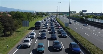 Nova subota, novi problemi: Već se stvaraju kolone na cestama prema moru