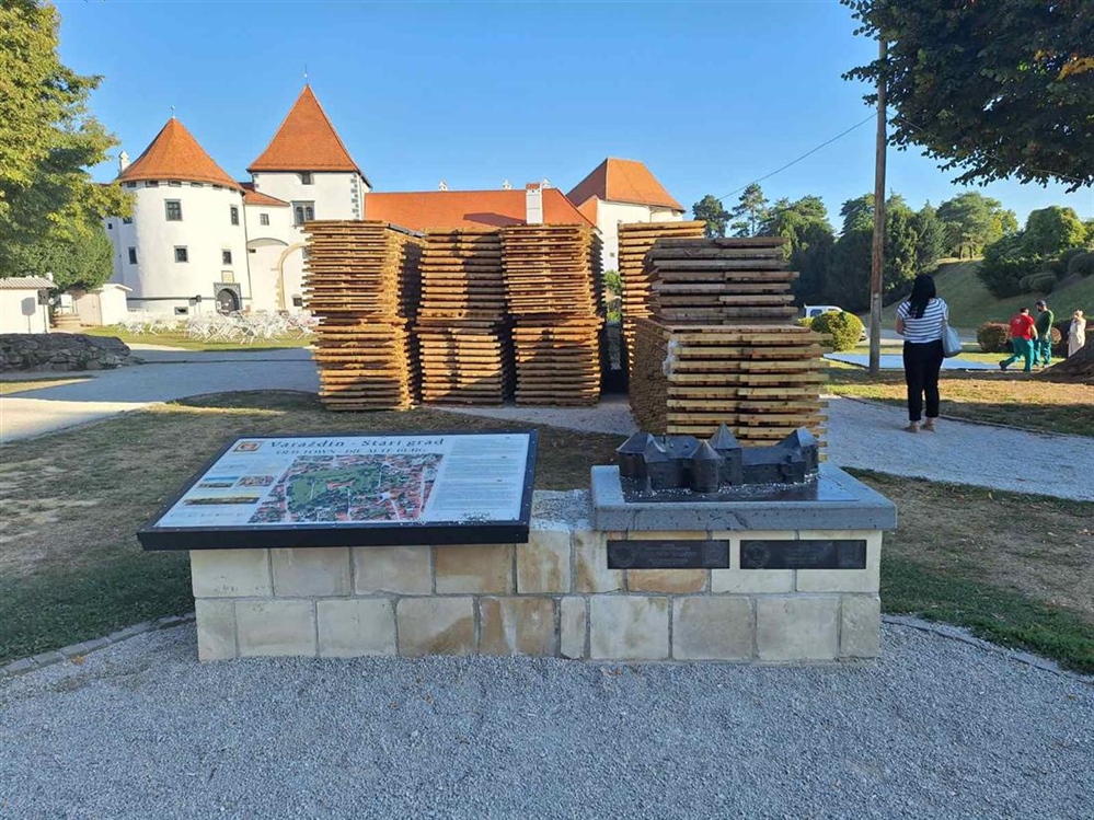 FOTOGALERIJA Varaždin dobiva novo ruho – pripreme za Špancirfest u punom su jeku