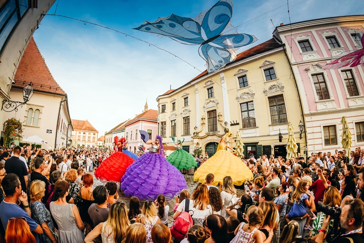 ODBROJAVANJE JE ZAVRŠILO! Tisuće posjetitelja stižu u Varaždin, počinje španciranje za pamćenje!
