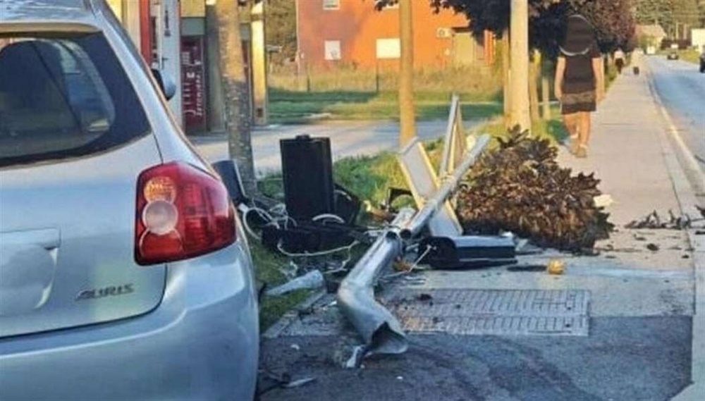 Novi načelnik Bistre sudjelovao u prometnoj nesreći, srušio jedini semafor u općini