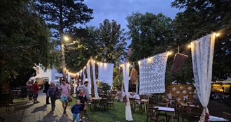 U Vrbovcu otvoren 44. Festival „Kaj su jeli naši stari“: Pera, luk i zvijezde domaće glazbe