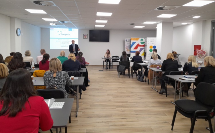 Krapinsko-zagorska županija: ZEZ II finalist za Najbolji EU projekt – znanjem do većeg korištenja europskih sredstava