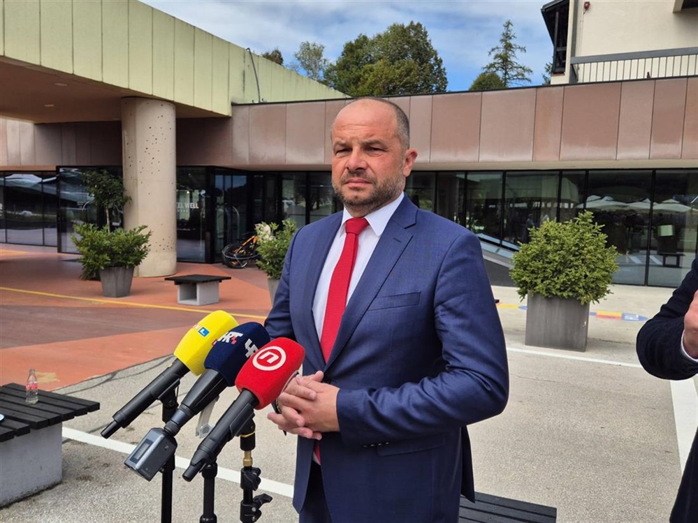 Hajdaš Dončić opleo po premijeru i najavio inicijative u Saboru
