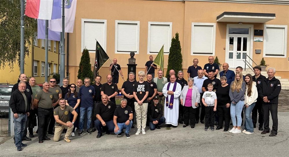 U Desiniću obilježena 33. godišnjica pogibije Božidara Brumena, junaka Domovinskog rata