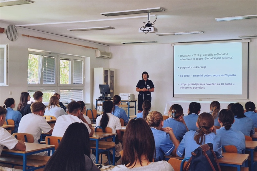 Opća bolnica Varaždin obilježila Svjetski dan sepse edukacijom učenika medicinskih škola