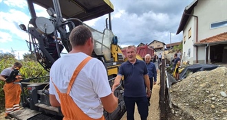 Župan Stričak obišao radove na prometnicama u Općini Breznički Hum