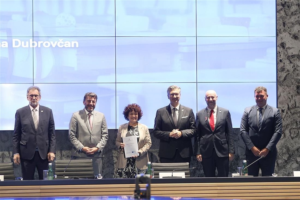 Župan Kolar potpisao 2,6 milijuna eura vrijedan ugovor za gradnju sportske dvorane PŠ Dubrovčan