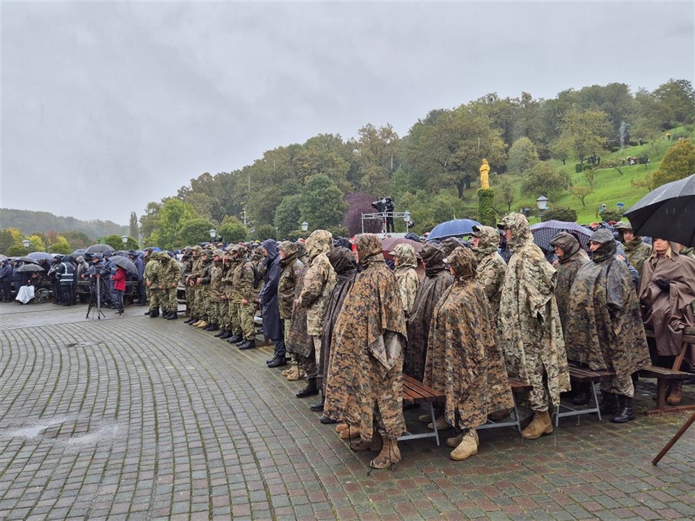 U Mariju Bistricu danas hodočastili vojska, policija i branitelji, ali i brojni građani: To nas čini snažnima u ovim nestabilnim vremenima