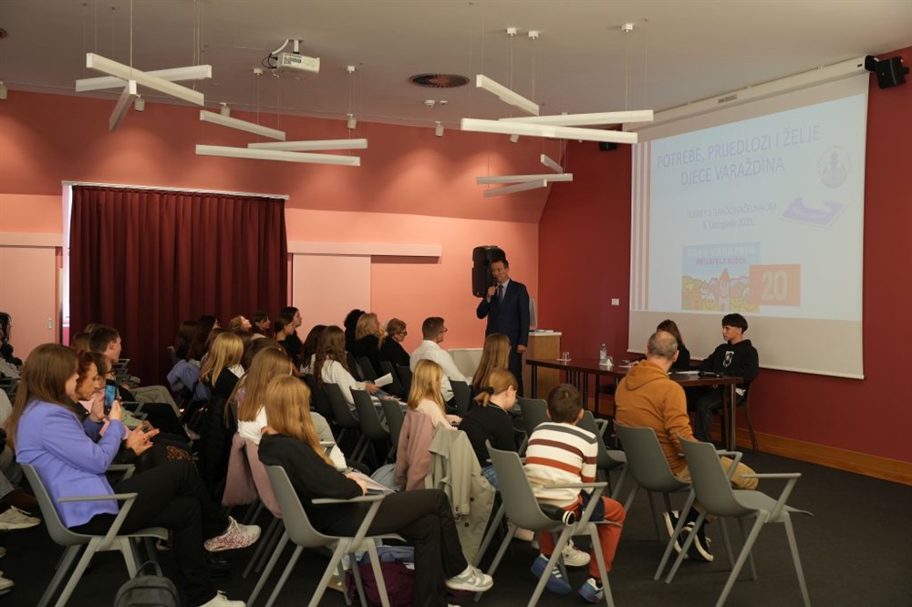 U Varaždinu započeo Dječji tjedan, gradonačelnik Bosilj razgovarao s djecom o njihovim prijedlozima