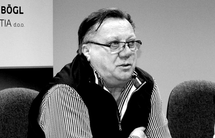 Preminuo legendarni pjevač Halid Bešlić