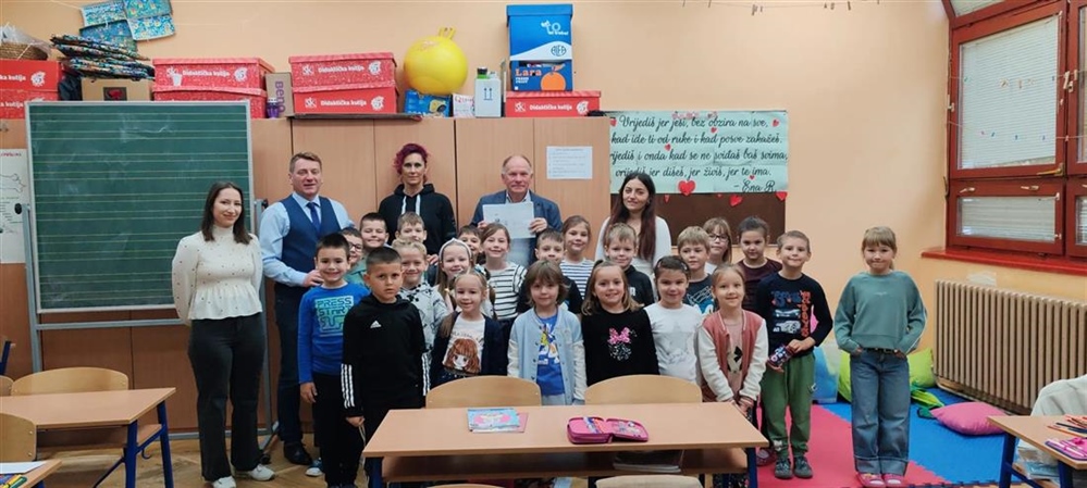Načelnik Odak povodom Dječjeg tjedna posjetio i darivao prvašiće