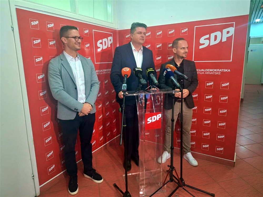 Varaždinski SDP-ovci poručili: Tražimo reviziju svih ugovora, ostavke župana, ravnatelja i povrat bolnice pod ingerenciju Županije