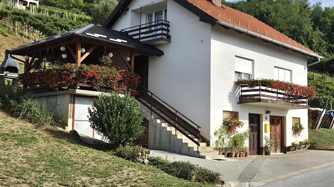 Općina Đurmanec odabrala najljepše okućnice i vrtove – pogledajte tko je osvojio nagrade!