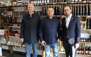 Zagorje u Zagrebu: Župan Kolar i gradonačelnik Tomašević posjetili trgovinu "Štacun Zagorci"