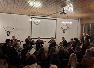 Publika uživala u glazbenoj poslastici na terasi Vile Kumrovec – nastupili Zagrebački solisti