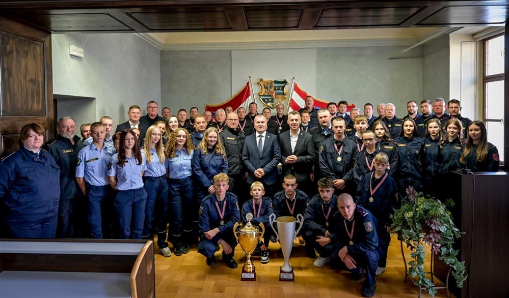 Župan Stričak upriličio prijem za varaždinske vatrogasce koji su sudjelovali na državnim natjecanjima