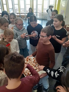 U OŠ u Budinščini i PŠ Hrašćina različitim aktivnostima obilježeni Tjedan školskog doručka, Dani kruha i Dani zahvalnosti za plodove zemlje