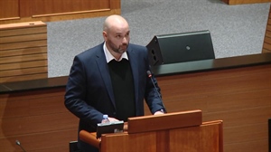 Baksa: Mladi nemaju koristi od floskula, njih zanima kako si osigurati krov nad glavom