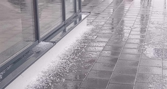 Nevrijeme pogodilo Zagreb – oluja rušila stabla i zahvatila središte grada