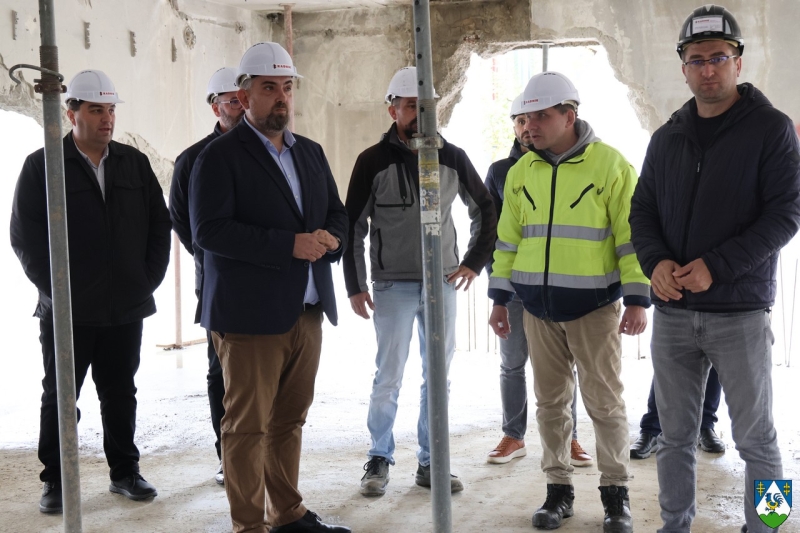Župan Golubić obišao radove izgradnje Učeničkog doma u Koprivnici, vrijede 5,7 milijuna eura