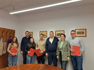 Gradonačelnik Brlek uručio prve ugovore za stambene poticaje mladima u Klanjcu