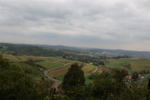 Ujutro oblačno, moguće i malo kiše, a poslijepodne sunčano i toplo