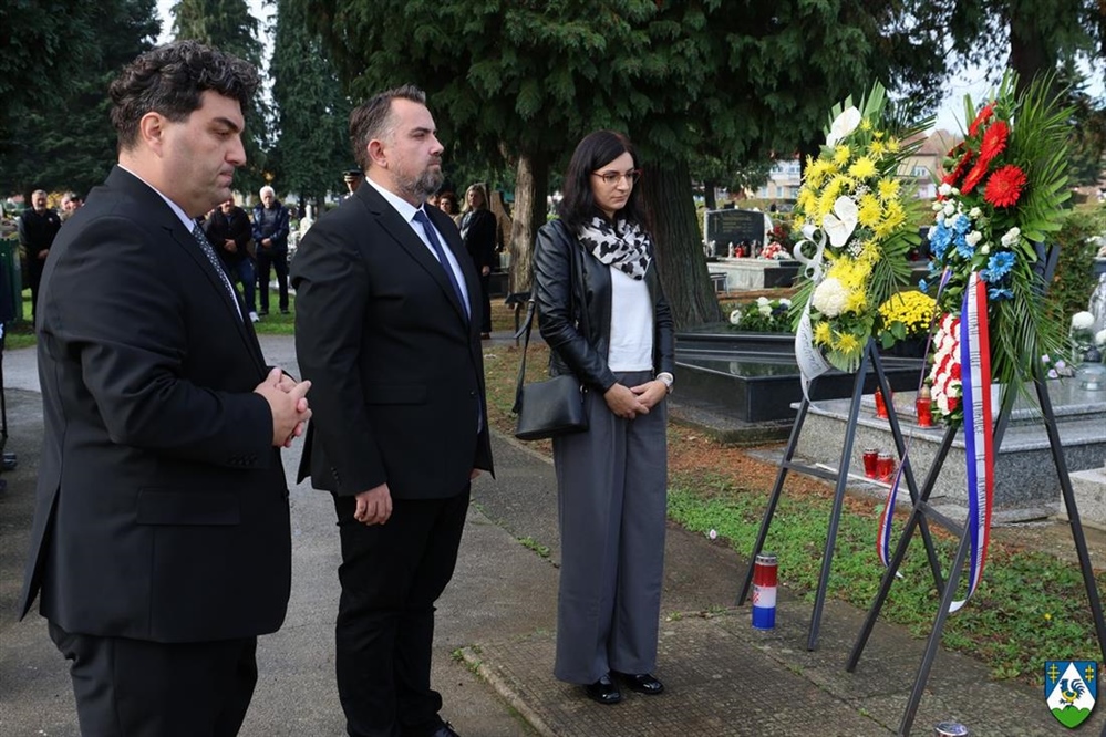 Uoči blagdana Svih svetih delegacija Koprivničko-križevačke županije položila vijence