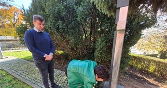 Polaganjem vijenca i paljenjem svijeća obilježeni Svi sveti u Varaždinskim Toplicama