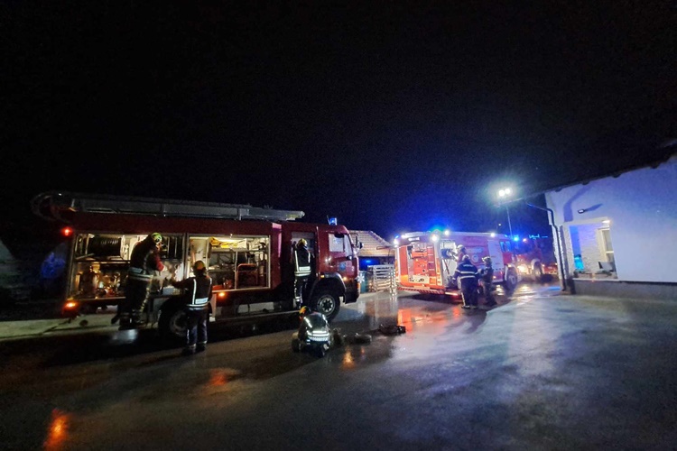 U istoj ulici na dvije adrese u Zagrebu gorjela dva automobila – požar podmetnut?