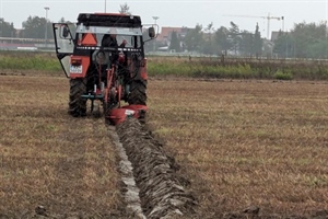 Tragična nesreća u Ključu: U prevrtanju traktora poginuo 62-godišnjak