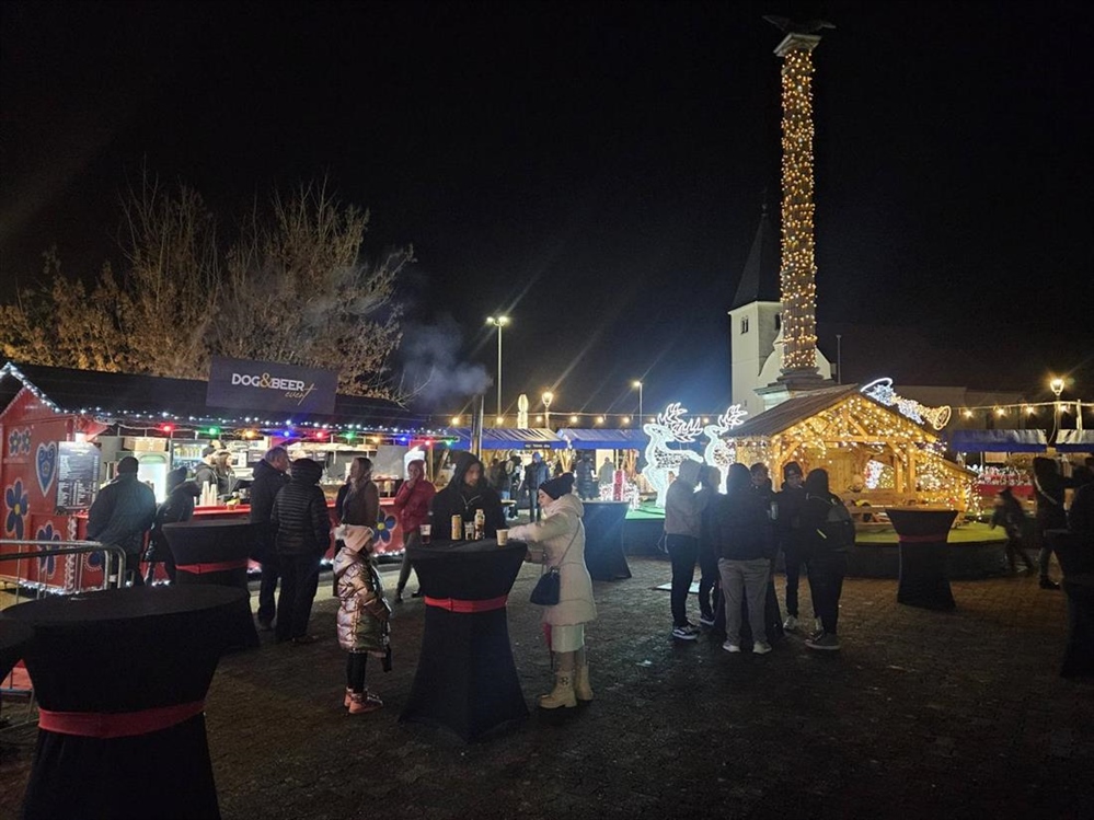 Advent u Oroslavju pun blagdanske čarolije: Koncerti Dražena Zečića, Jakova Jozinovića i Hrvatskih ruža, Čvrčkijada i klizalište