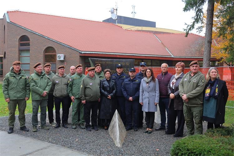 34. obljetnica stradavanja pripadnika "Roda": položeni vijenci i zapaljene svijeće u spomen na heroje Domovinskog rata