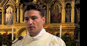 Novi đakon zaludio žene, sada će stalno ići na misu i crkva će biti puna – evo kako izgleda