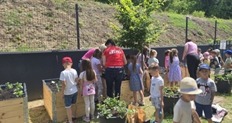 Grad Klanjec uspješno priveo kraju još jedan projekt za djecu - nabavljene nove igračke, bicikli i vrtne gredice